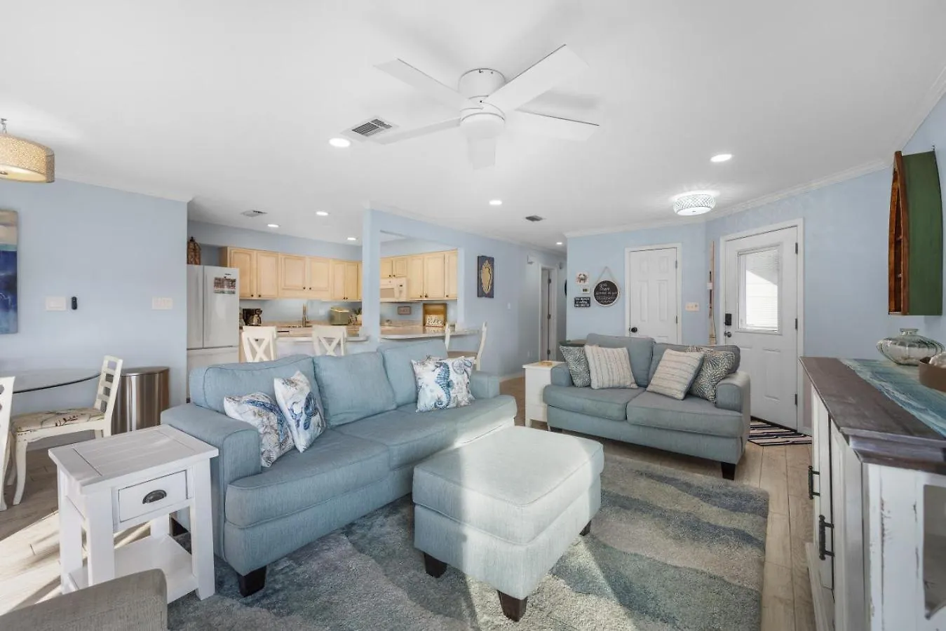 Destination 201 Apartment United States