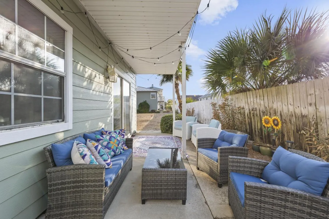 Destination 201 Apartment