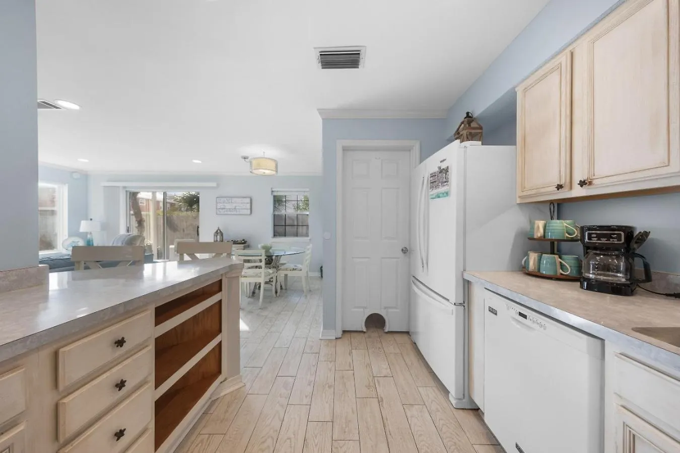 Destination 201 Apartment